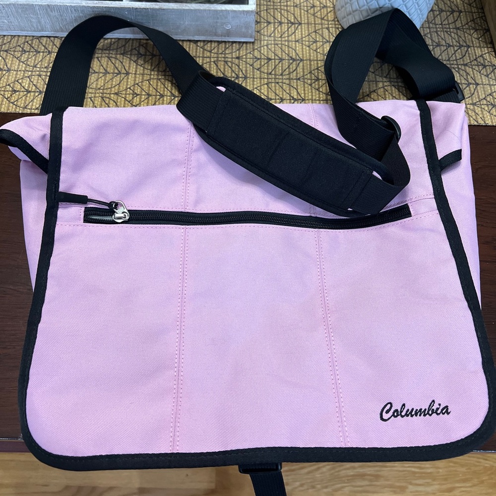 VINTAGE COLUMBIA PINK TOTE/COMPUTER BAG